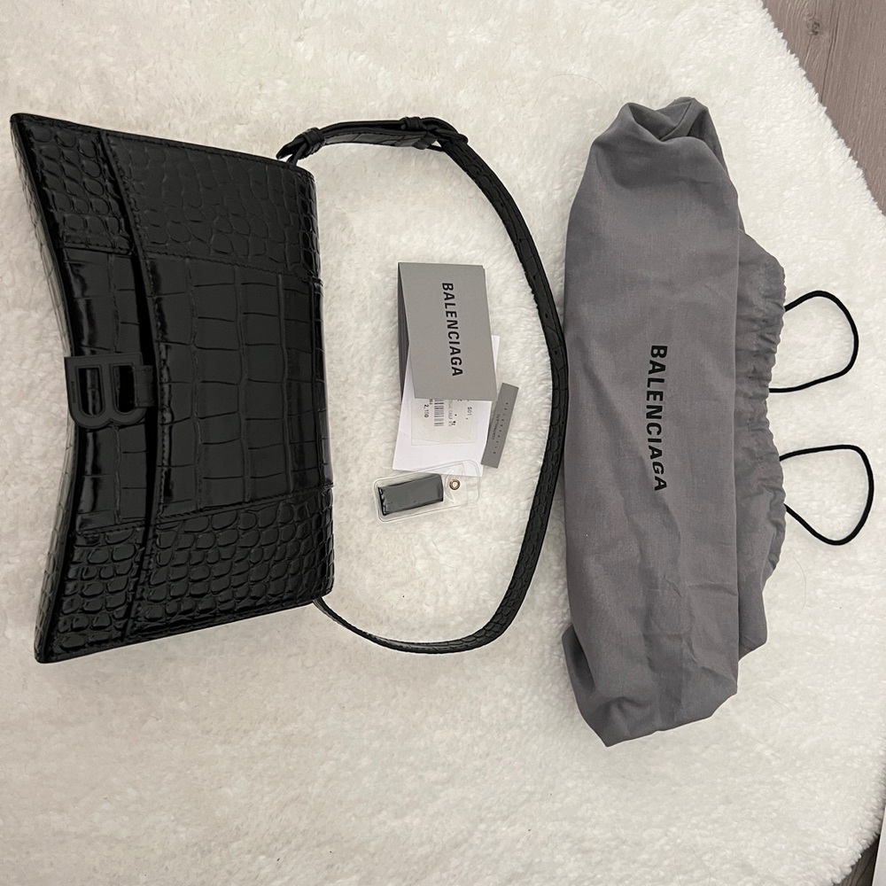 90% new balenciaga black shoulder bag